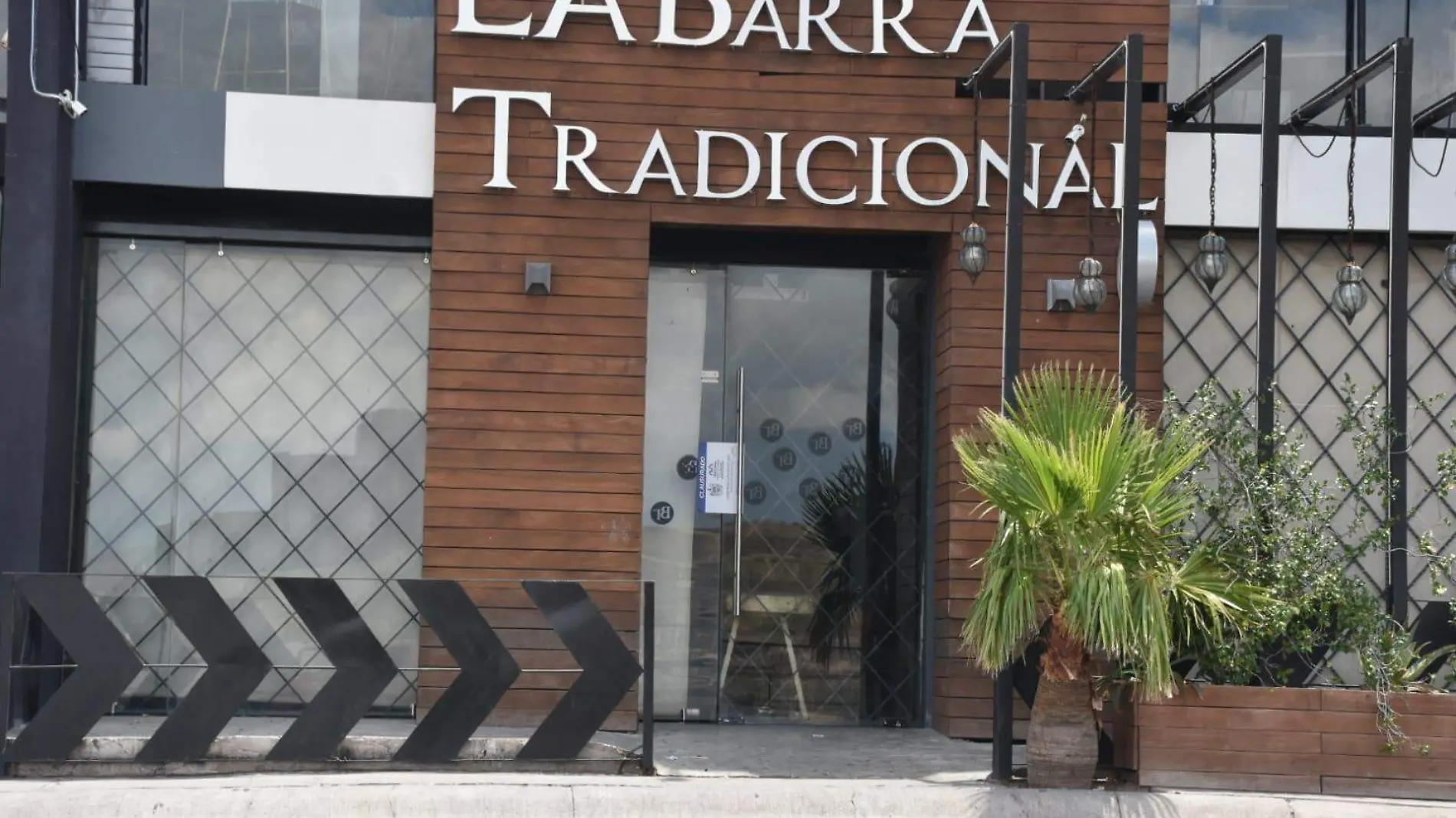 LA BARRA TRADICIONAL